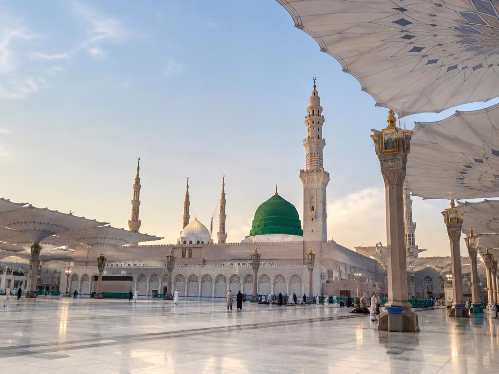 Umrah Plus · 14 days